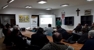 LAG Vuka – Dunav održao 4. radionicu za poljoprivrednike i obrtnike u Ernestinovu